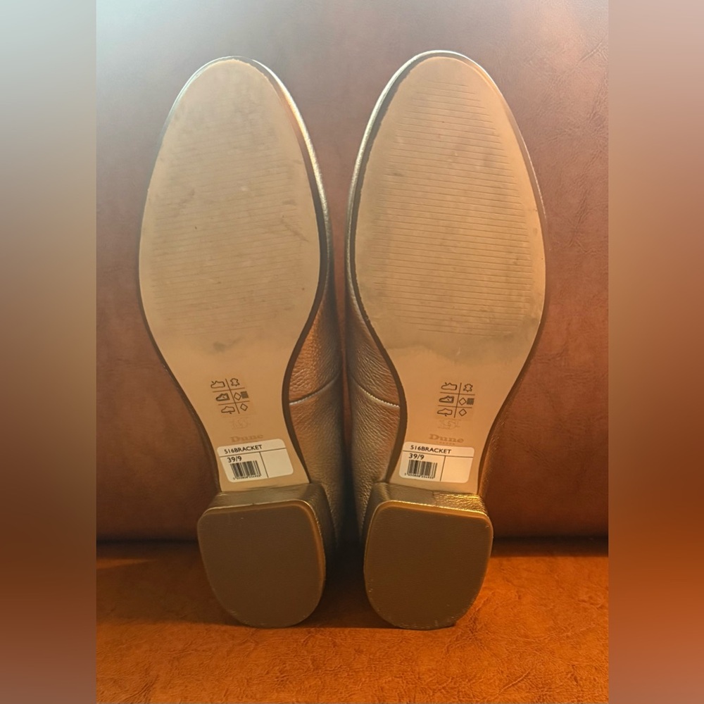 Dune London Bracket Gold Leather Block Heel Pumps 39 US 8.5 Wide - Picture 9 of 12